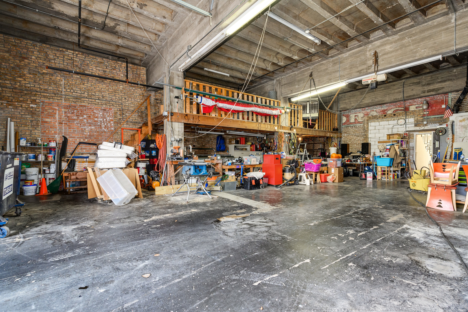 2109-2119 Greenbay Road Property Photo 40