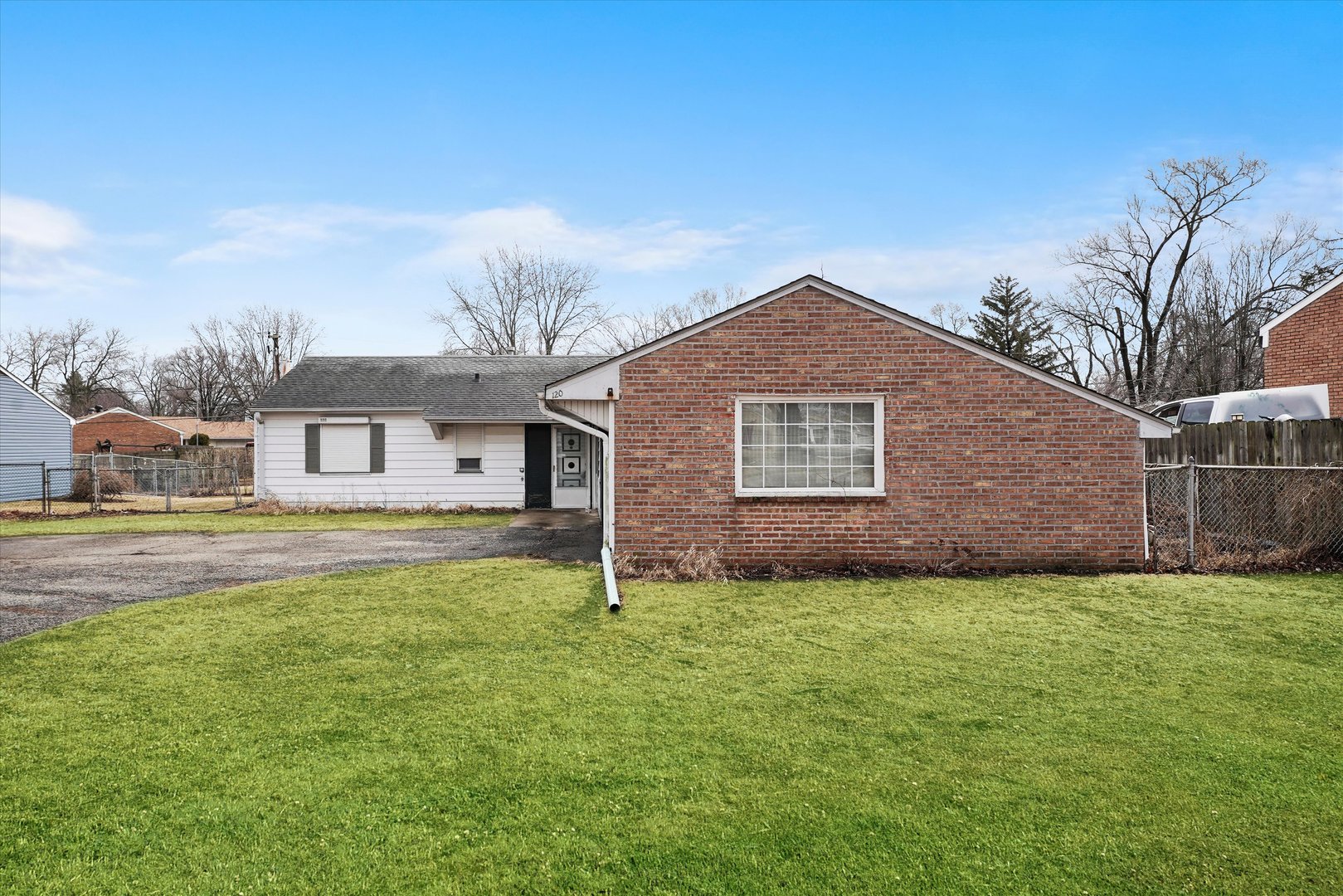 120 Mellbrook Rd Property Photo