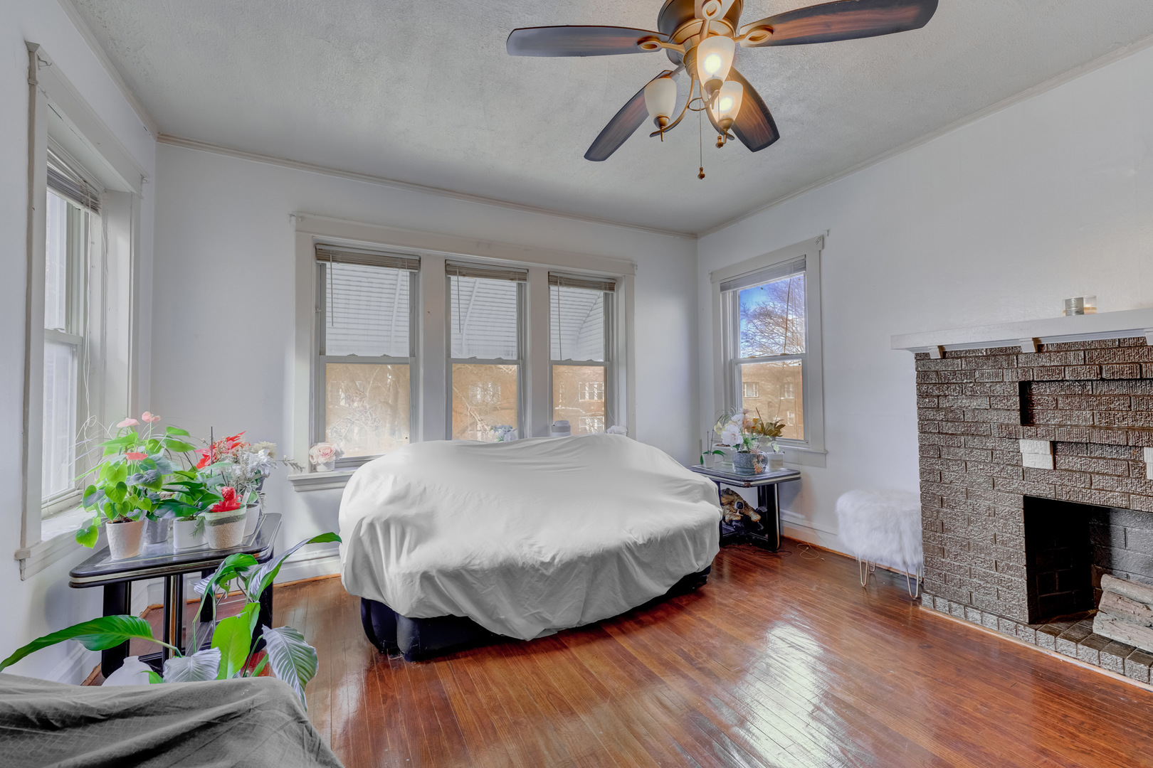 1721 N Menard Avenue Property Photo 13