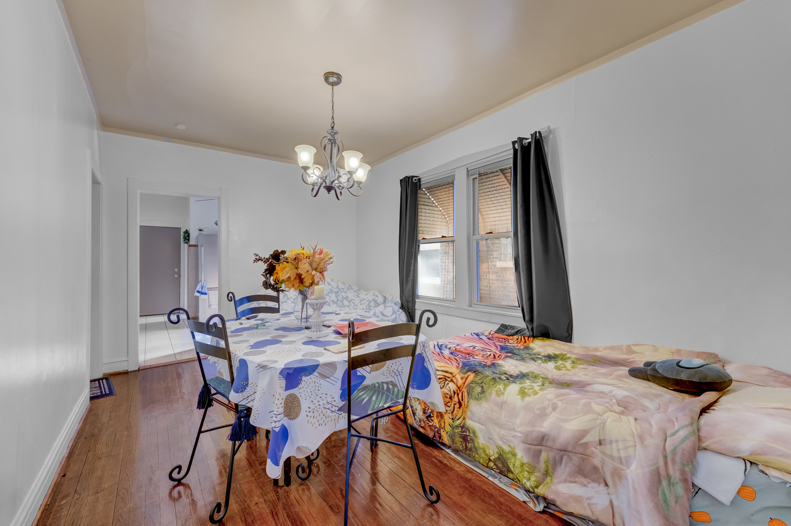 1721 N Menard Avenue Property Photo 14