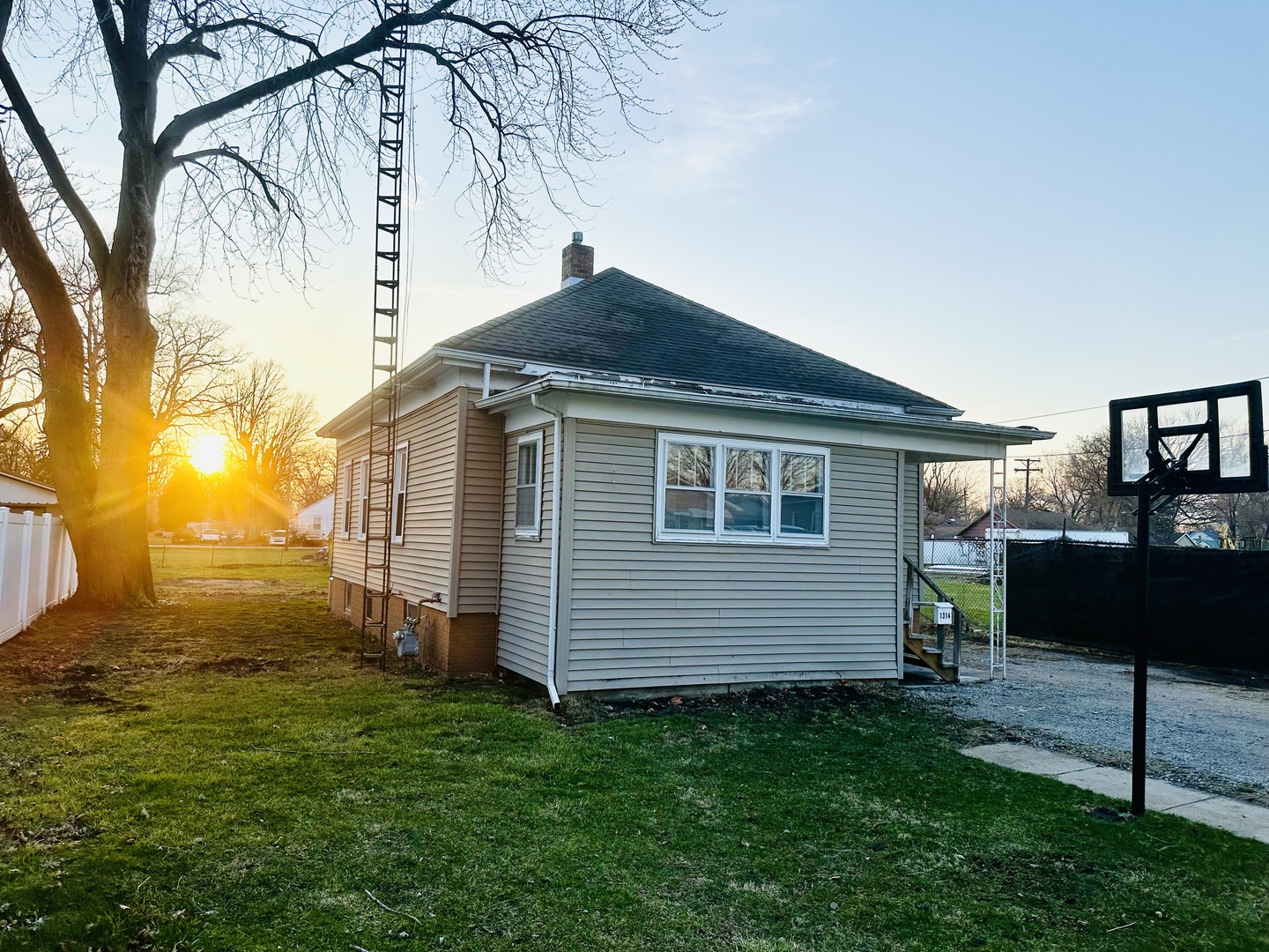 1314 S Bloomington Street Property Photo