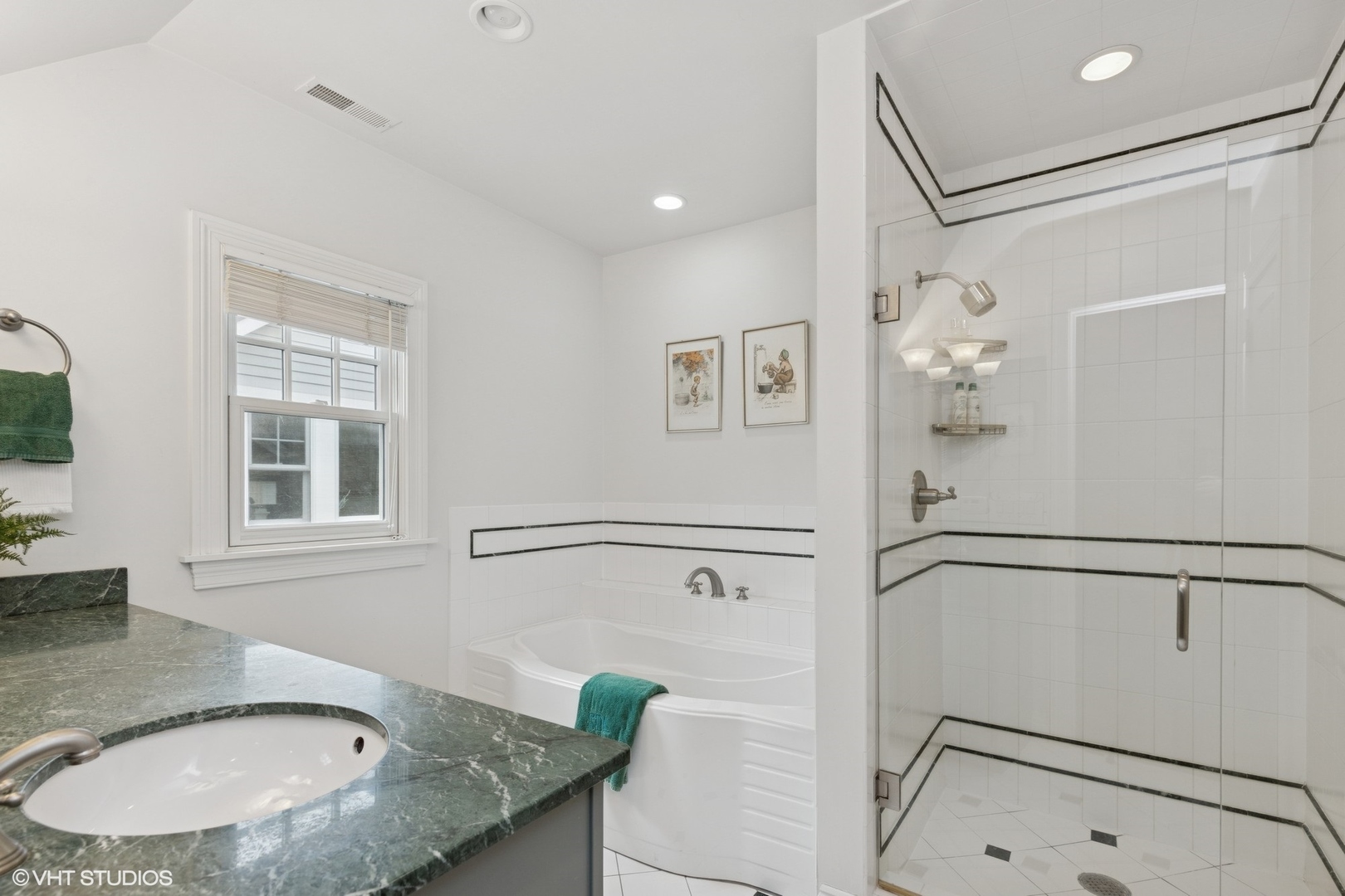 770 Oakwood Avenue Property Photo 15
