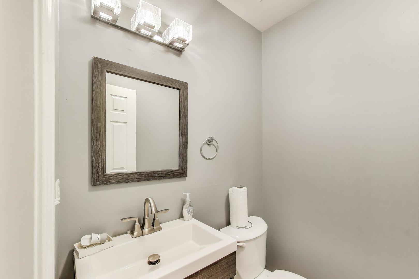 8618 S Morgan Street Property Photo 8