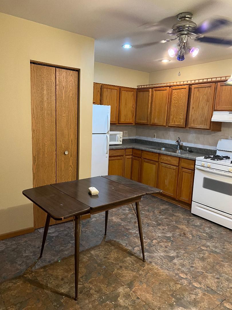 370 E Court Street Property Photo 2