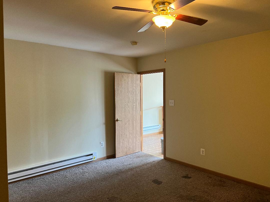 370 E Court Street Property Photo 5