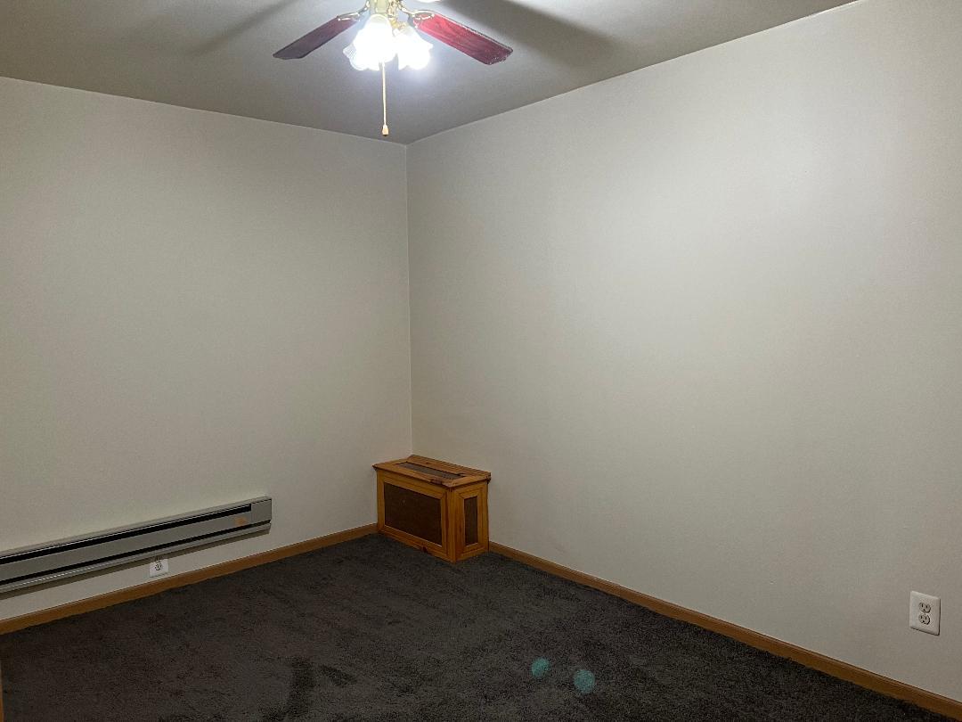370 E Court Street Property Photo 6