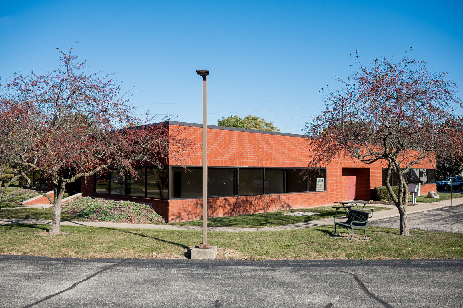 1806 Fox Drive E Property Photo 1