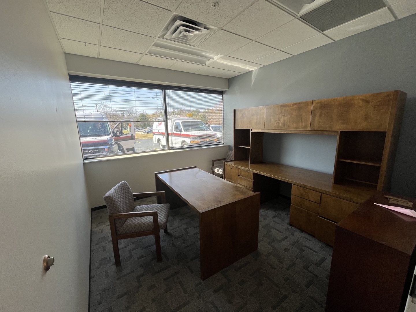 1806 Fox Drive E Property Photo 8