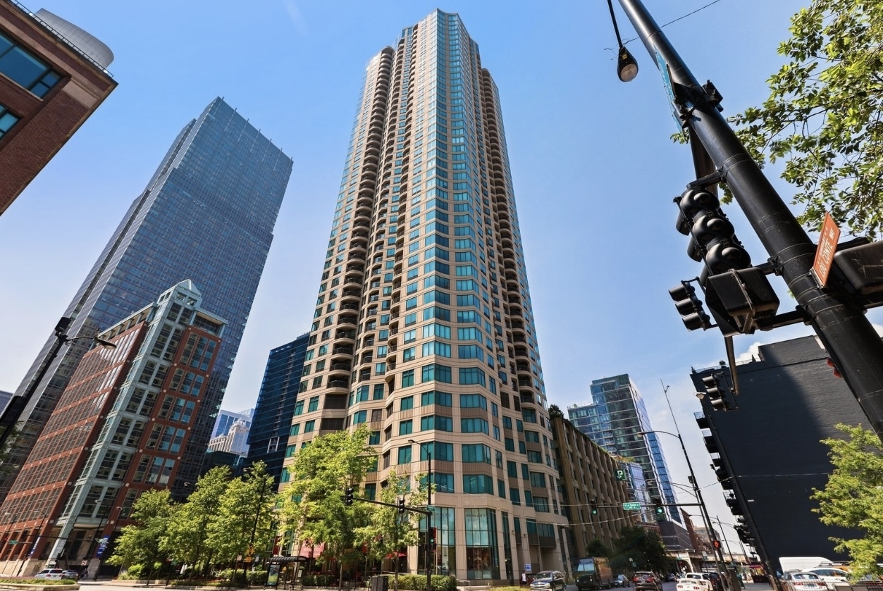 400 N Lasalle Street 4508 Property Photo 1