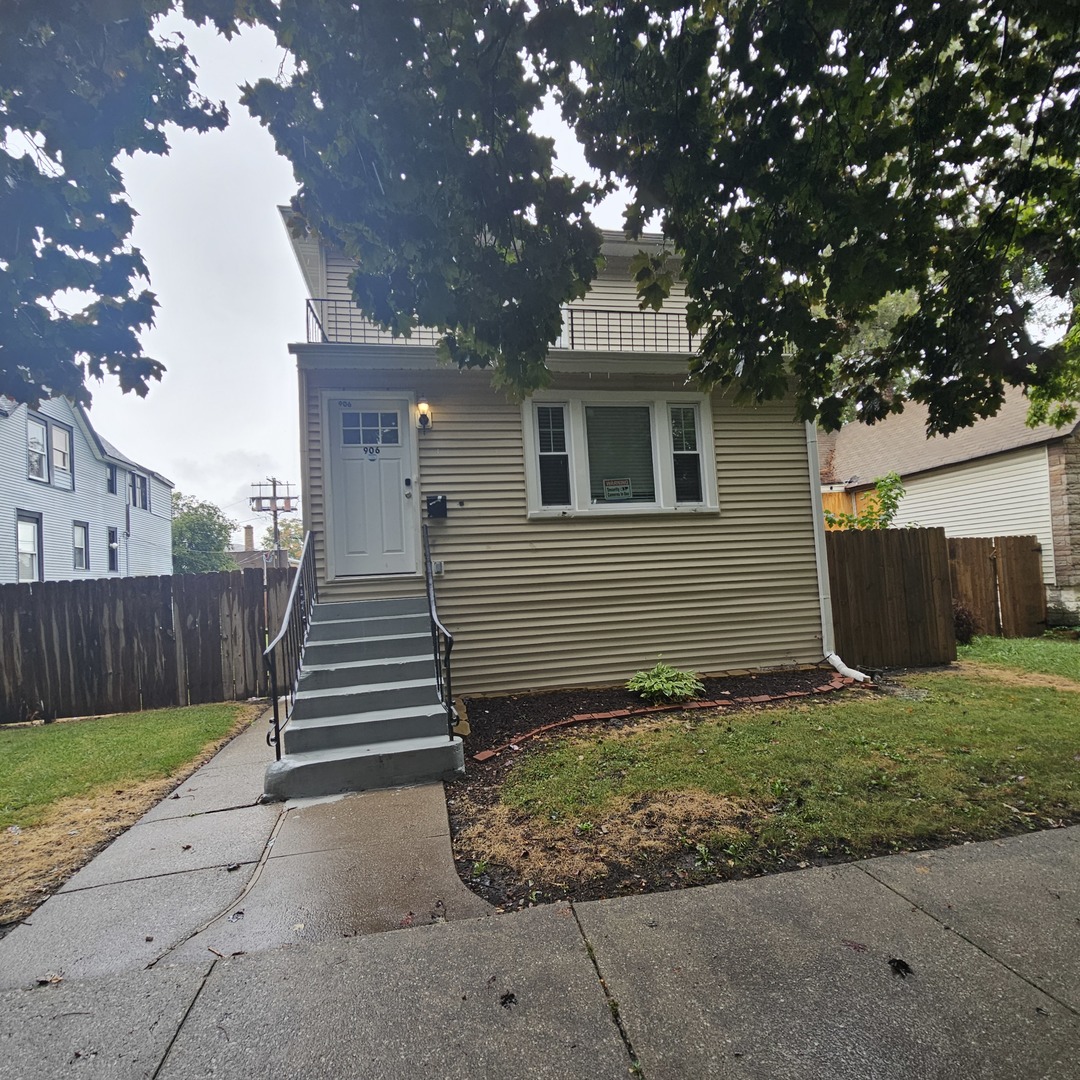 906 S 10th Ave Property Photo