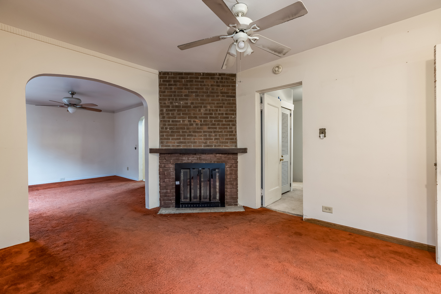 4016 Blanchan Avenue Property Photo 5