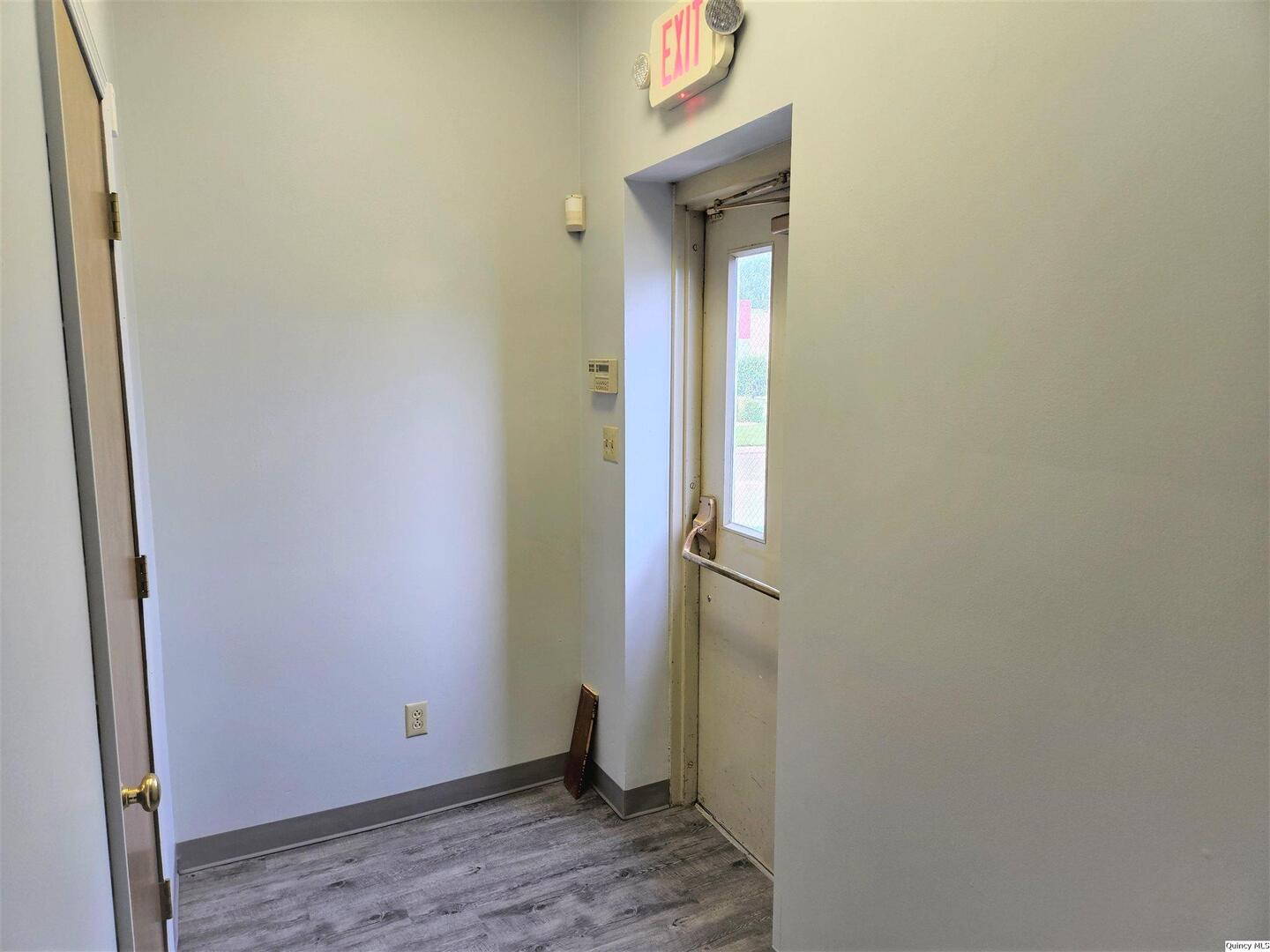 3236 Broadway Street, Suite 300 Property Photo 12
