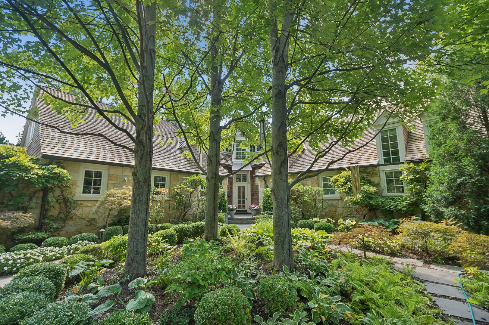 608 Stonegate Terrace Property Photo