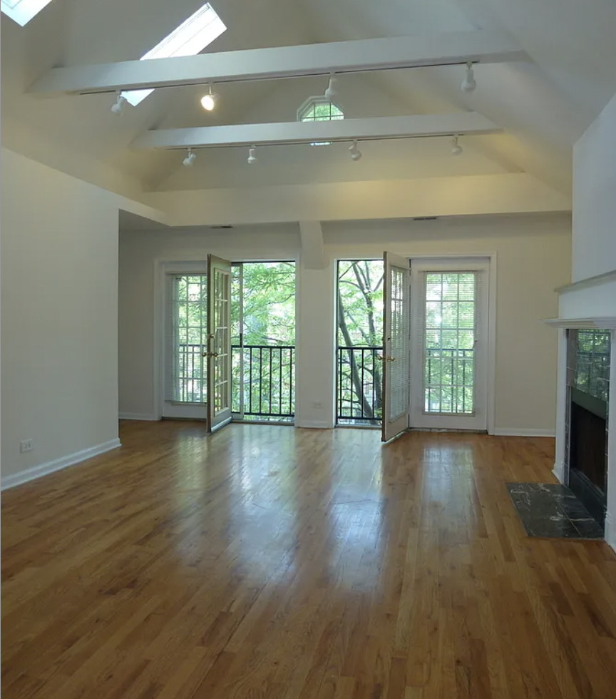 1454 W Walton Street Property Photo 2