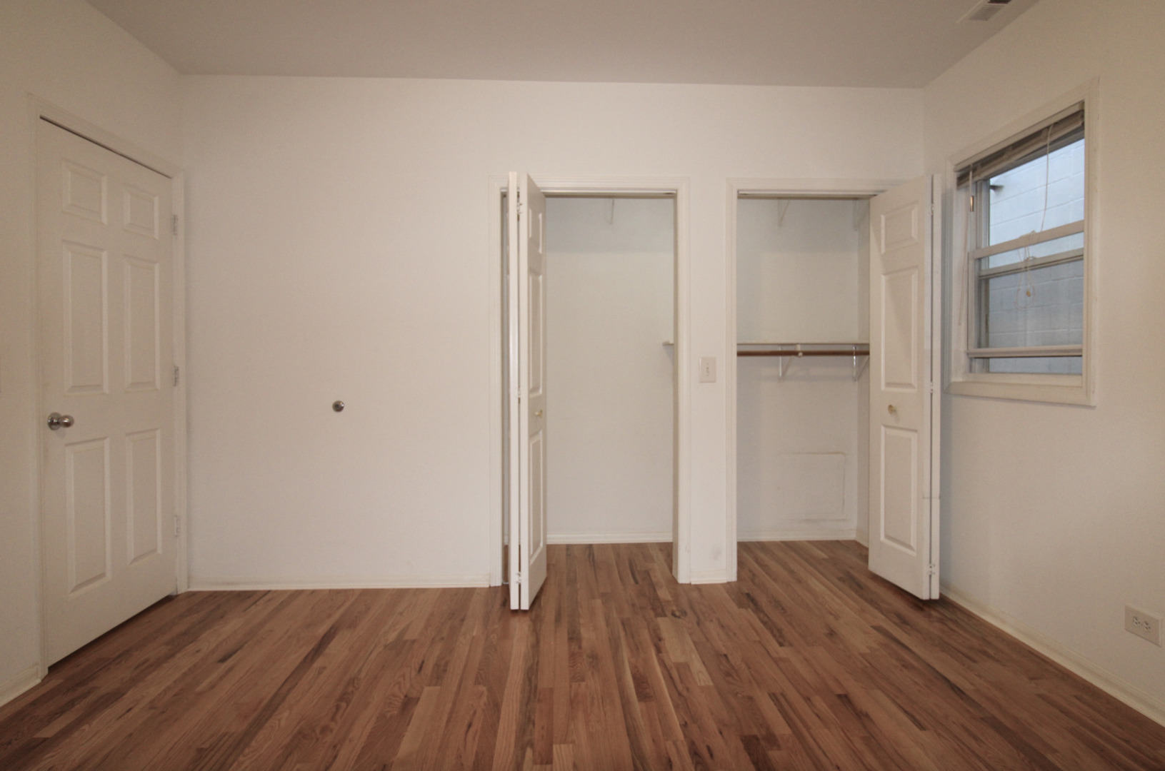 1454 W Walton Street Property Photo 18