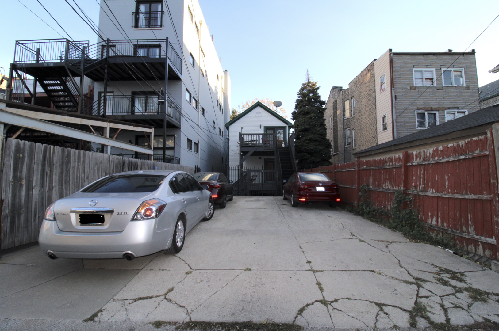 1454 W Walton Street Property Photo 24