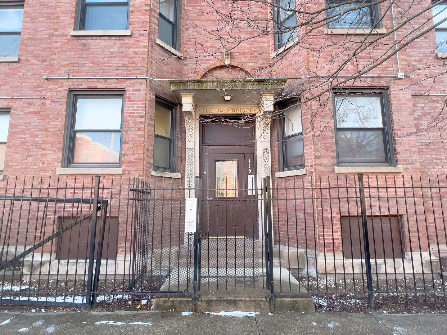 115 E 60th St Property Photo