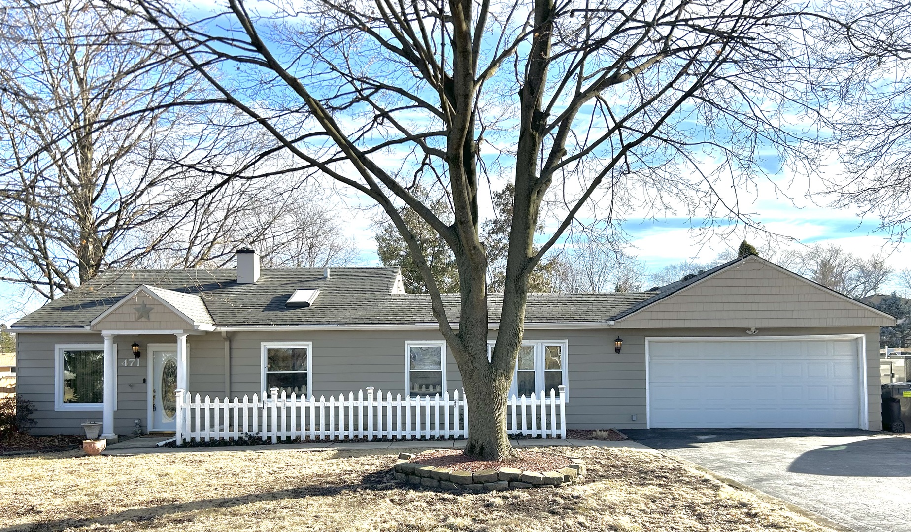 23w471 Woodworth Place Property Photo