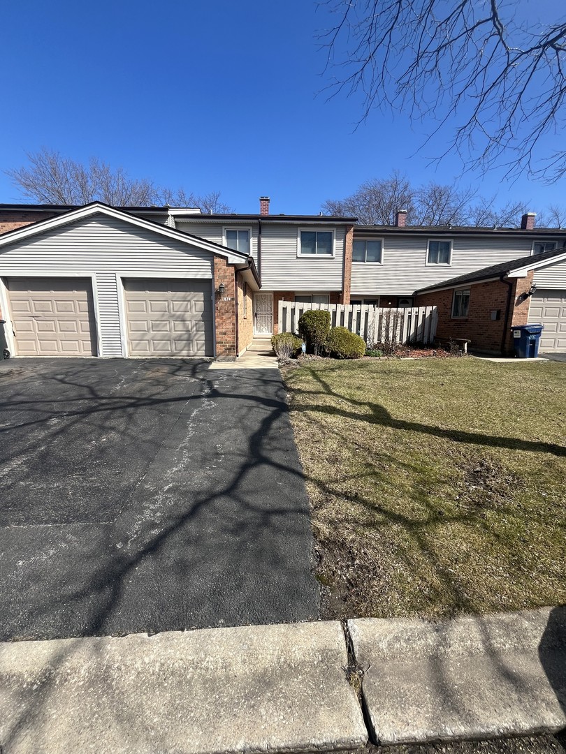 874 Greenbriar Lane Property Photo