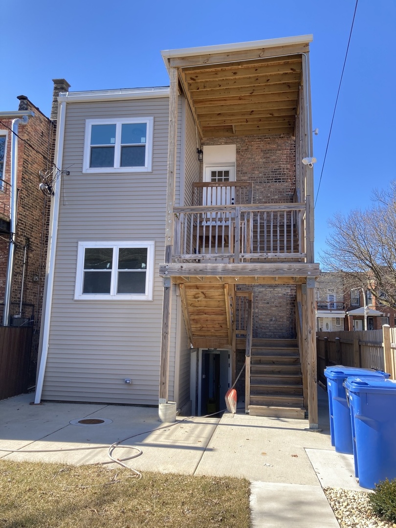 615 N Troy Street Property Photo 22