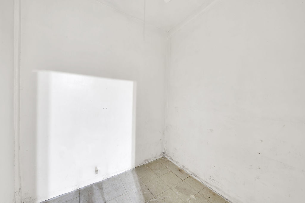 2335 S Hamlin Avenue Property Photo 8