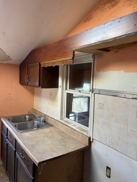 8647 S Manistee Avenue Property Photo 15