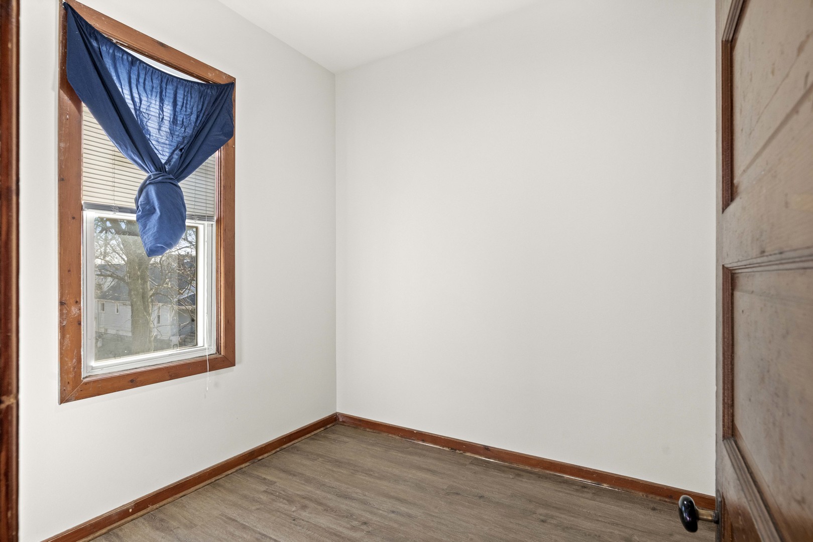 2922 E 97th Street Property Photo 4