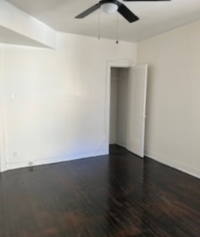 7921 S Hermitage Avenue Property Photo 12