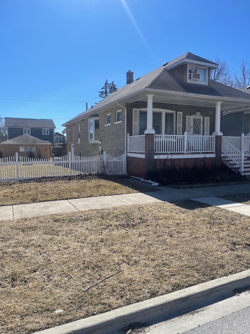 9019 Grant Avenue Property Photo