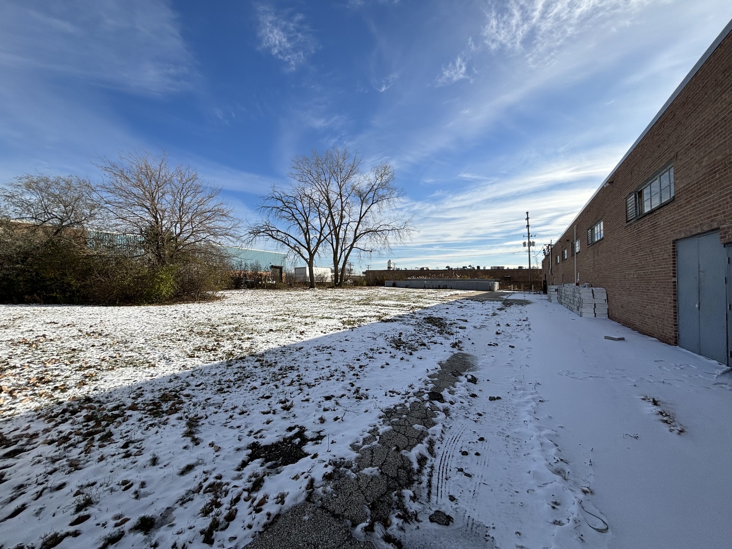1801 Estes Avenue Property Photo 10