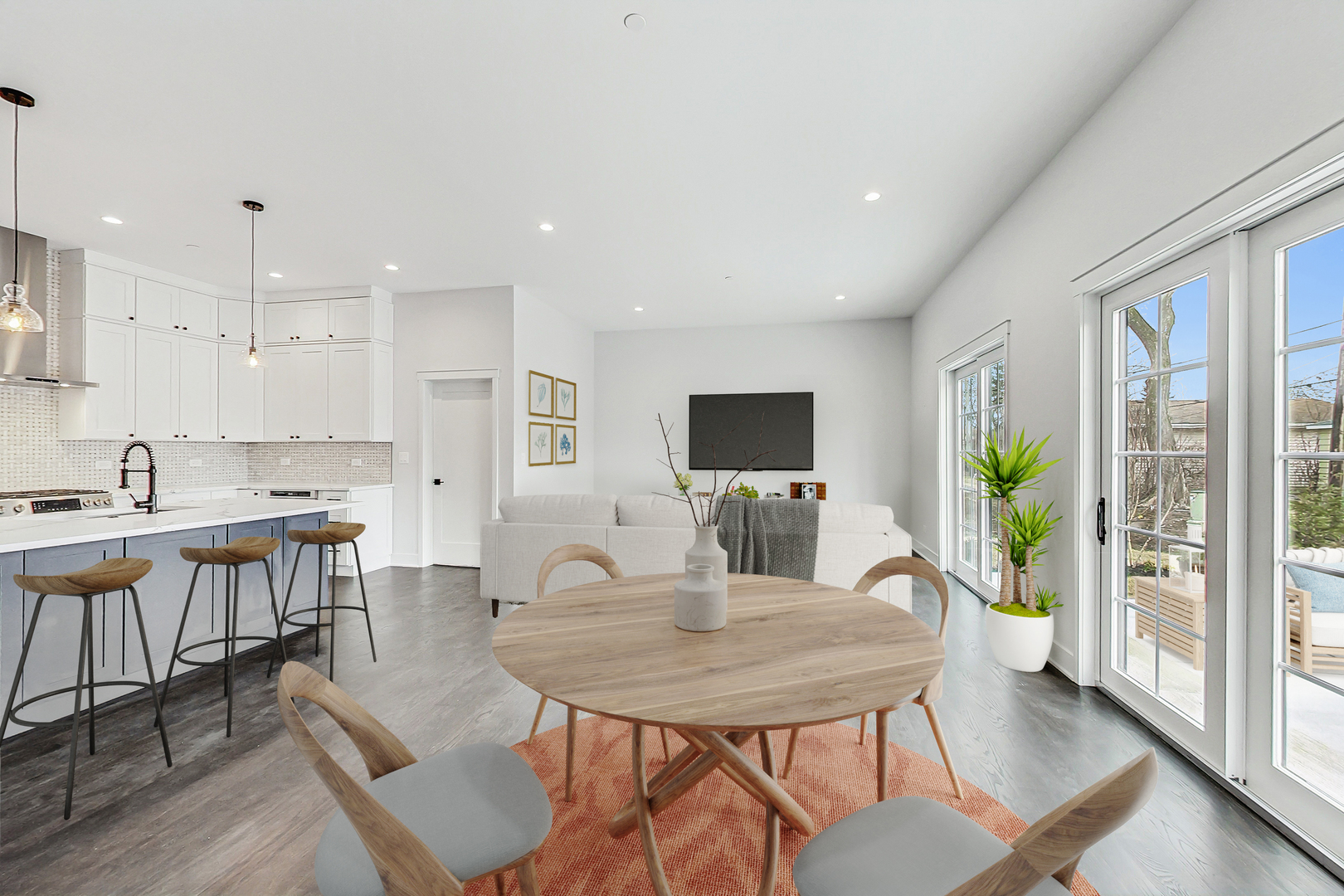 7305 Ponto Court Property Photo 4