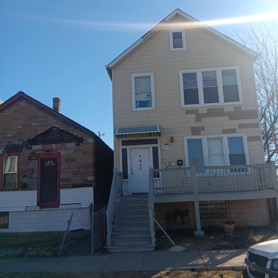 4947 S Princeton Avenue Property Photo 1