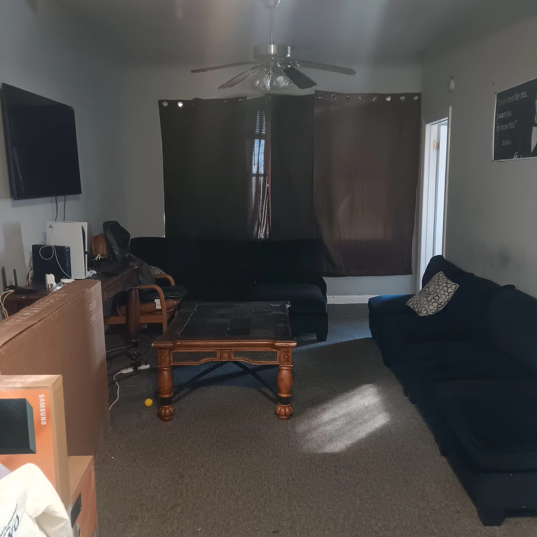 4947 S Princeton Avenue Property Photo 4