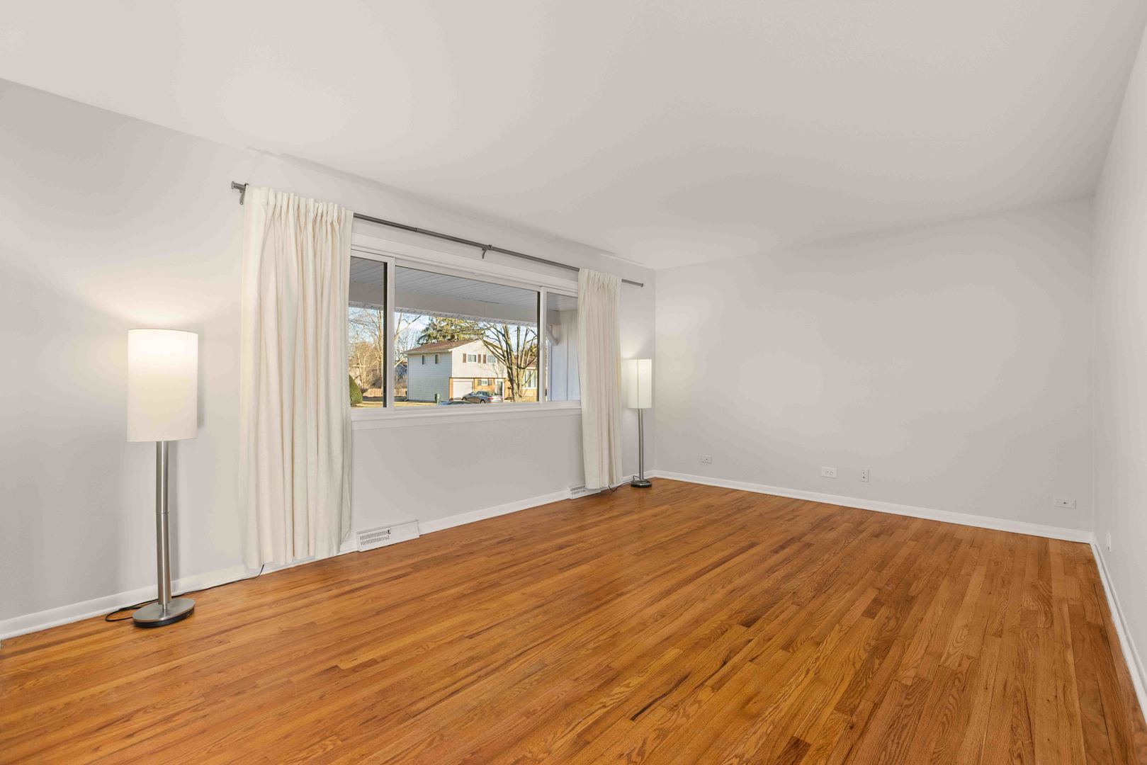 228 N Dean Drive Property Photo 5
