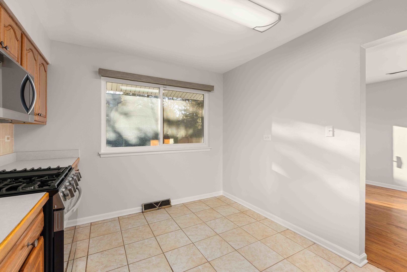228 N Dean Drive Property Photo 10