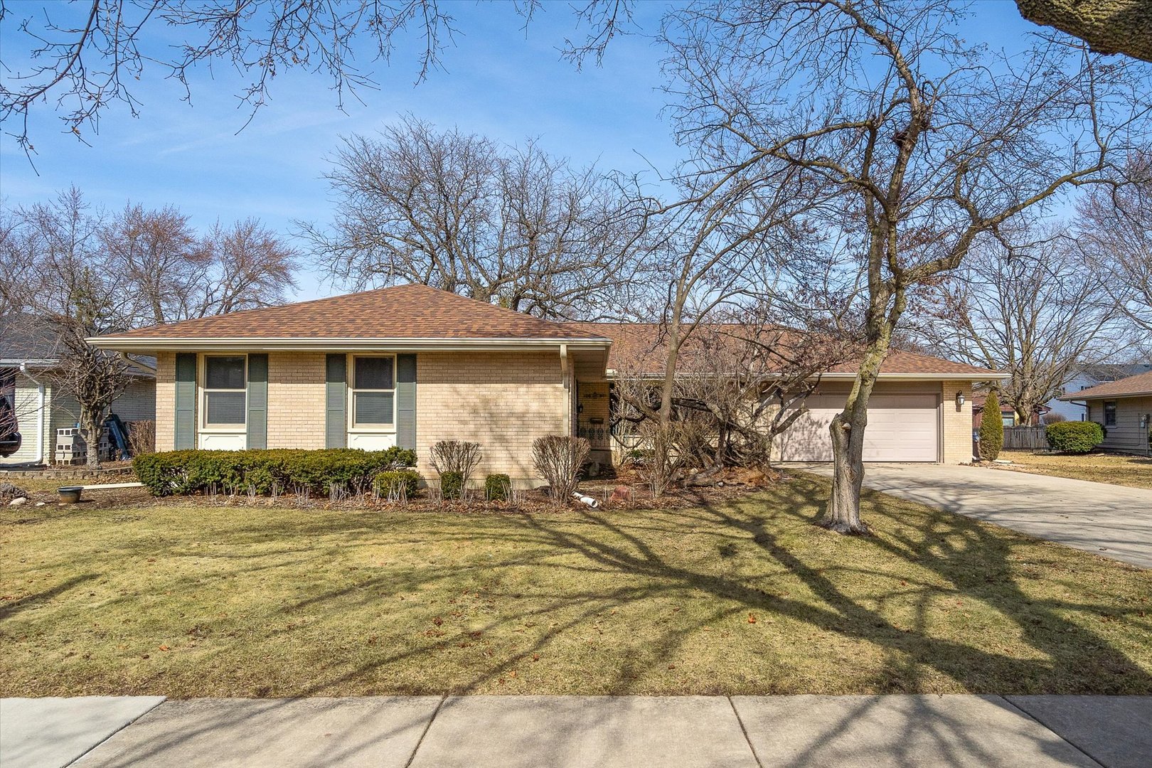 2311 Tanglewood Drive Property Photo