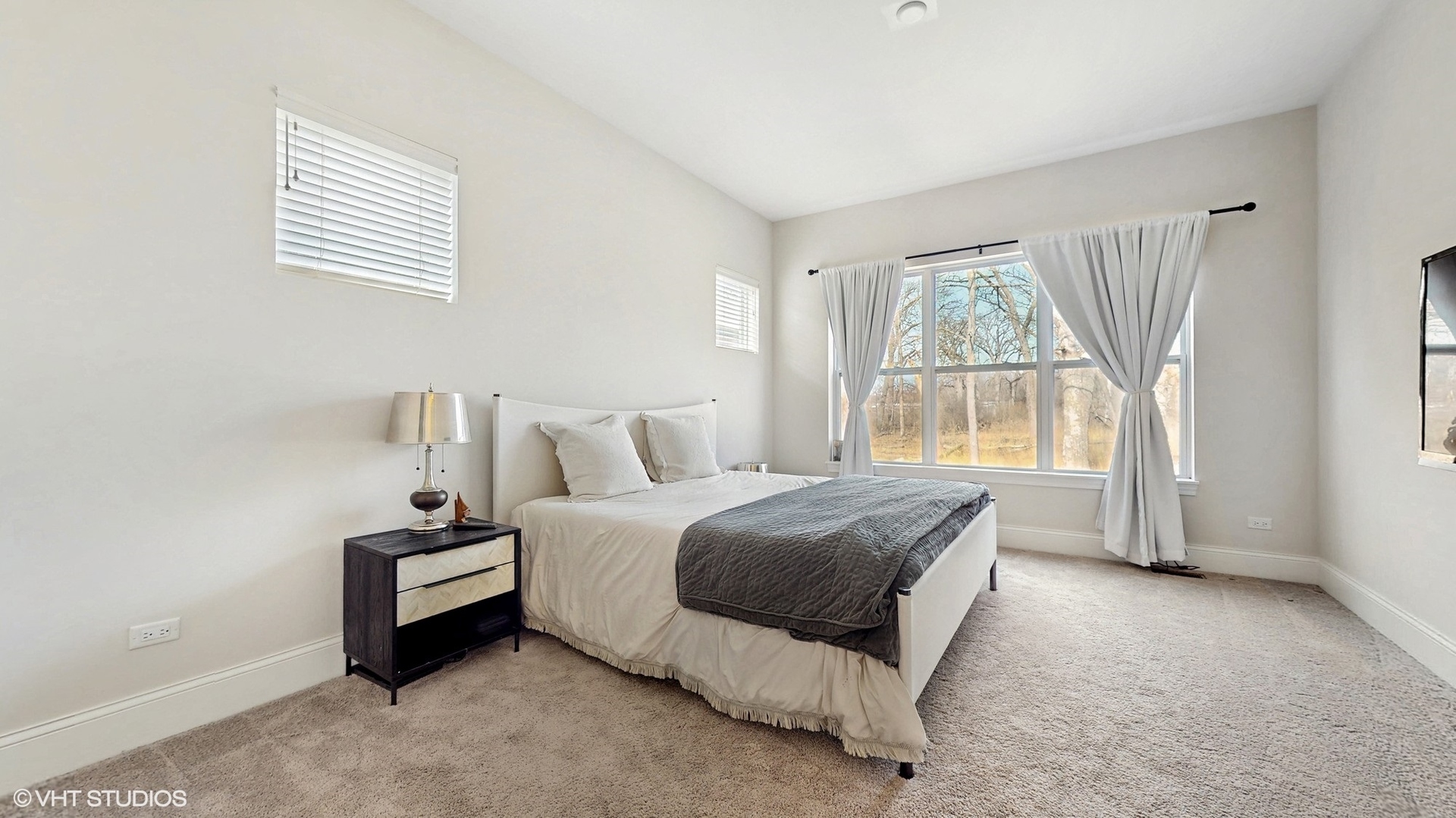 1040 Ironwood Court Property Photo 8