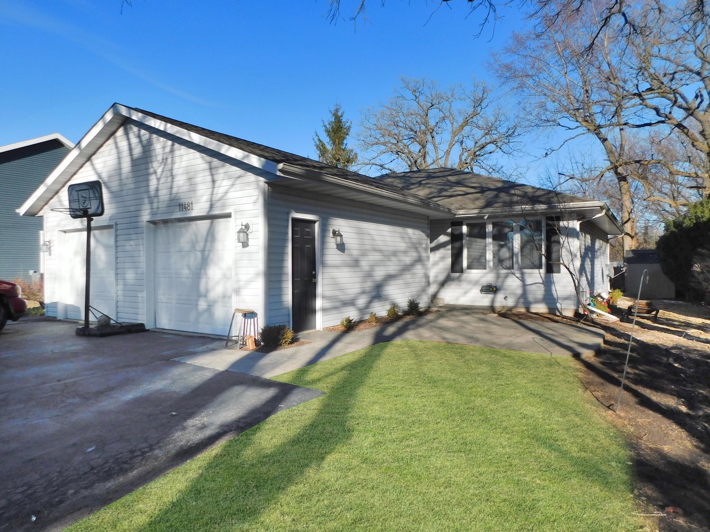 11481 Edgemere Terrace Property Photo 1