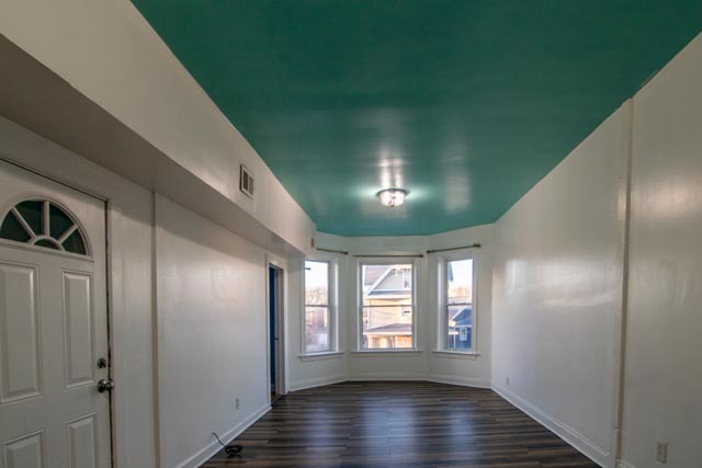 4947 W Huron Street Property Photo 3
