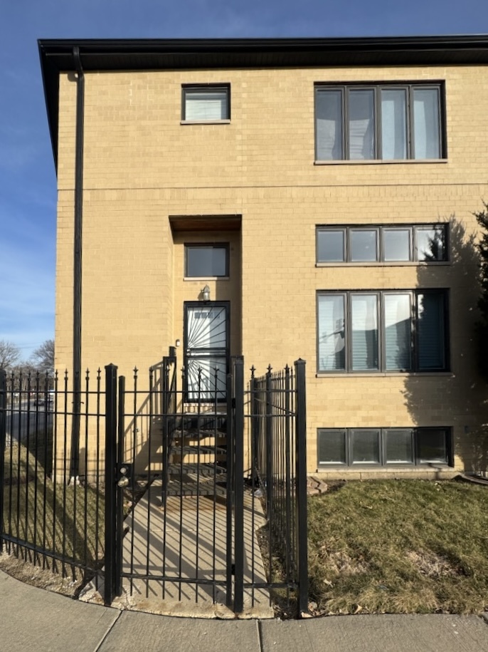 11501 S Vincennes Avenue Property Photo