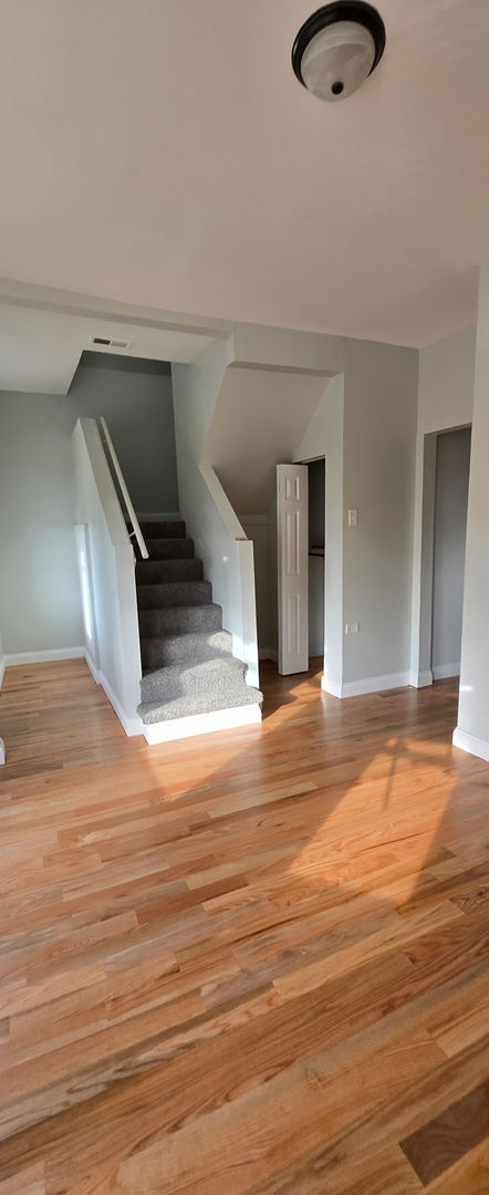 5357 S Honore Street Property Photo 5