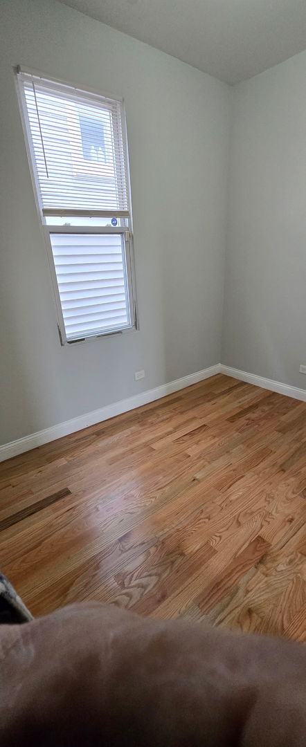 5357 S Honore Street Property Photo 9