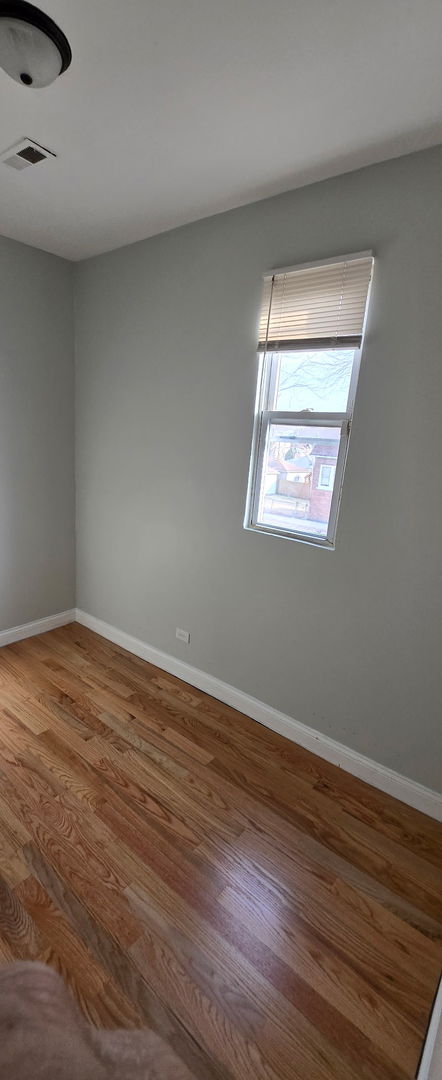 5357 S Honore Street Property Photo 10