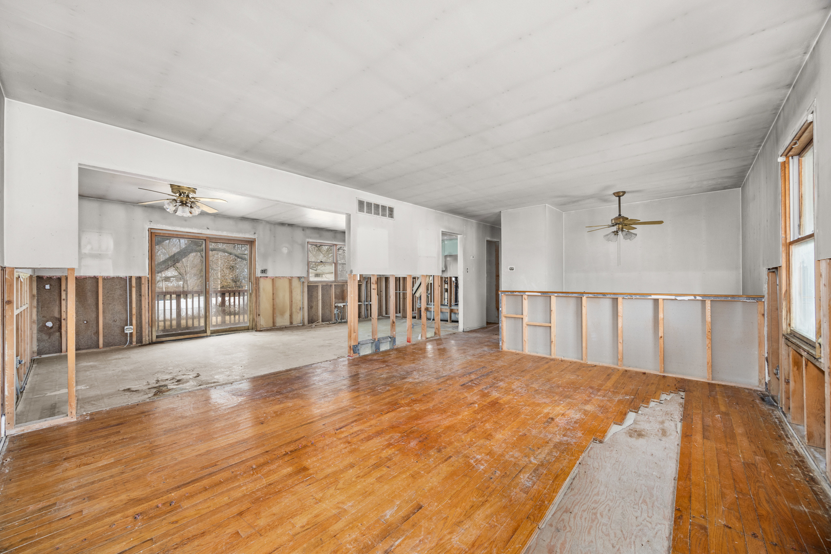 18921 Center Avenue Property Photo 9