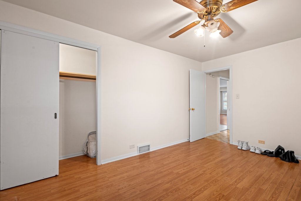 5623 S Newcastle Avenue Property Photo 26