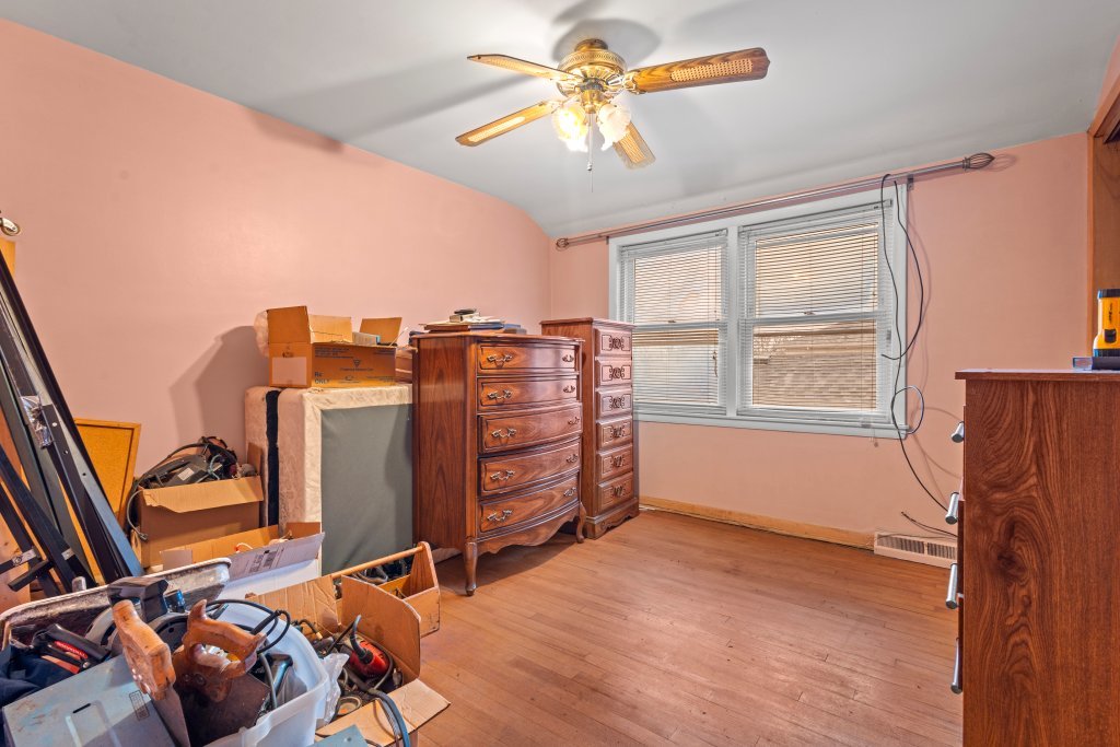 5623 S Newcastle Avenue Property Photo 41