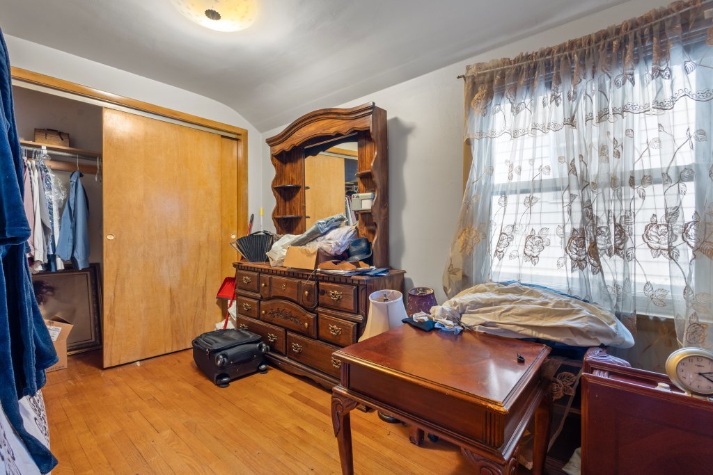 5623 S Newcastle Avenue Property Photo 42
