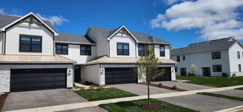 1000 Bristol Court Property Photo