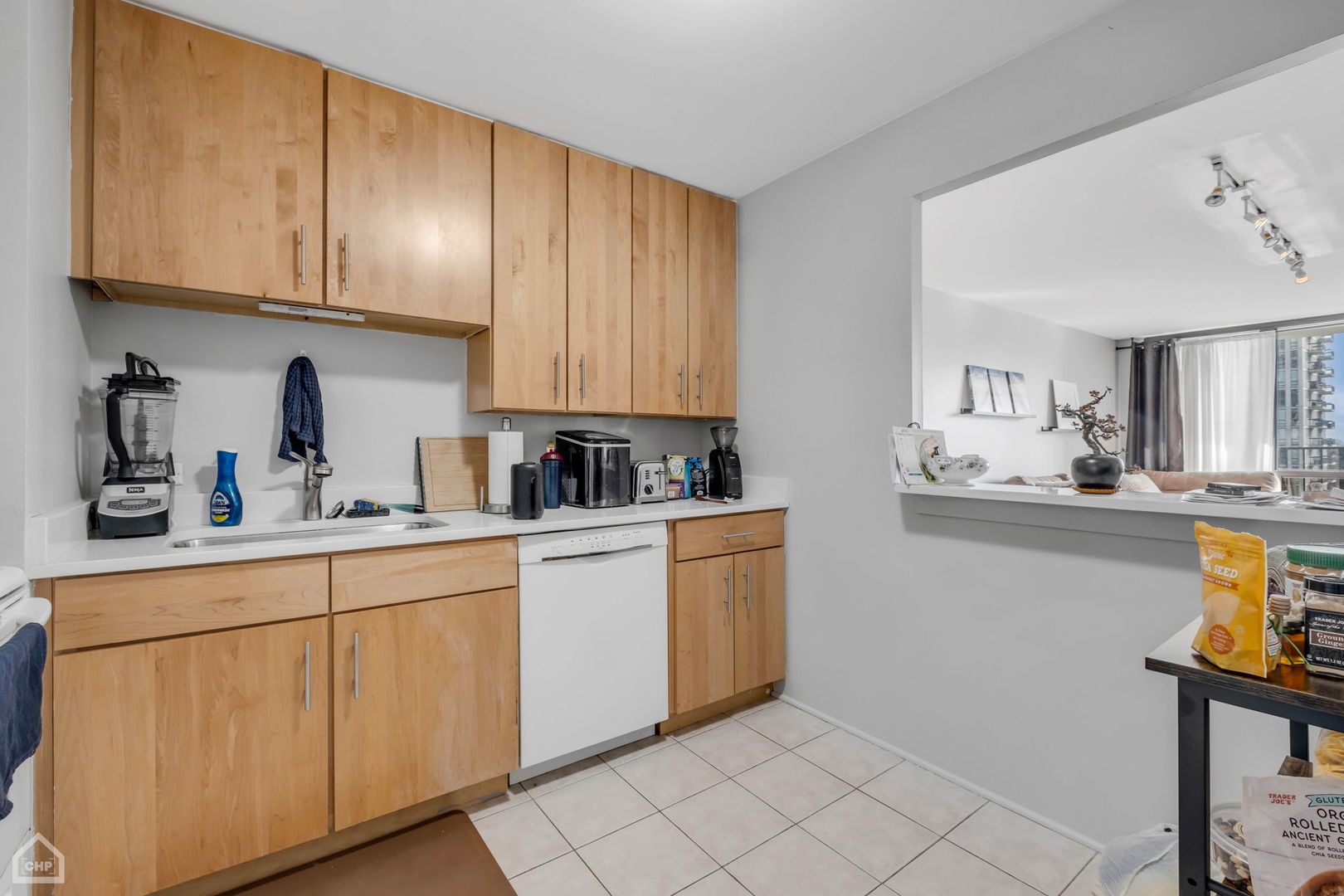 1636 N Wells Street 709 Property Photo 8