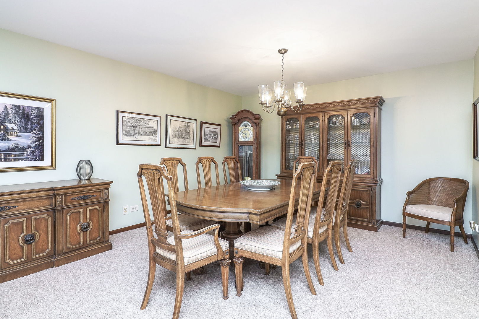 601 Lake Hinsdale Drive 402 Property Photo 9